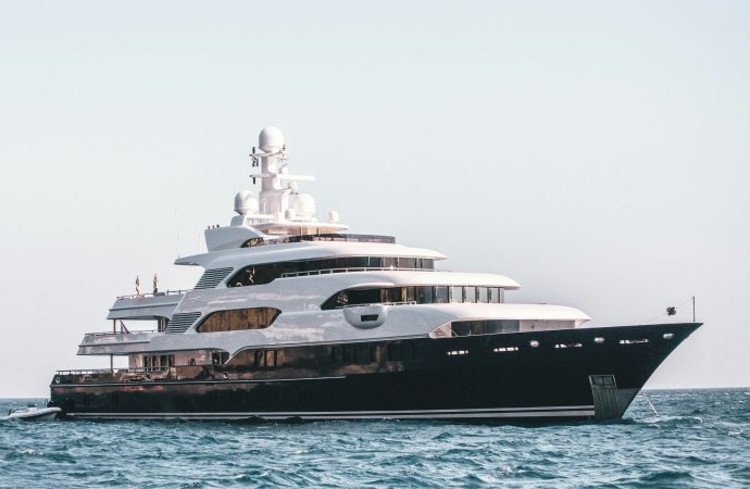 Scrooge in Paradise: Why Private Wealth is a Political Issue